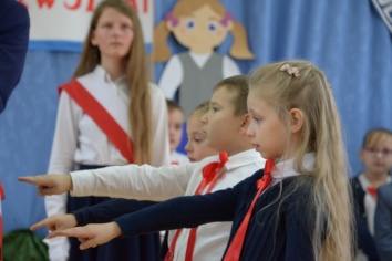 Pierwszoklasiści z “Piątki” ślubowali